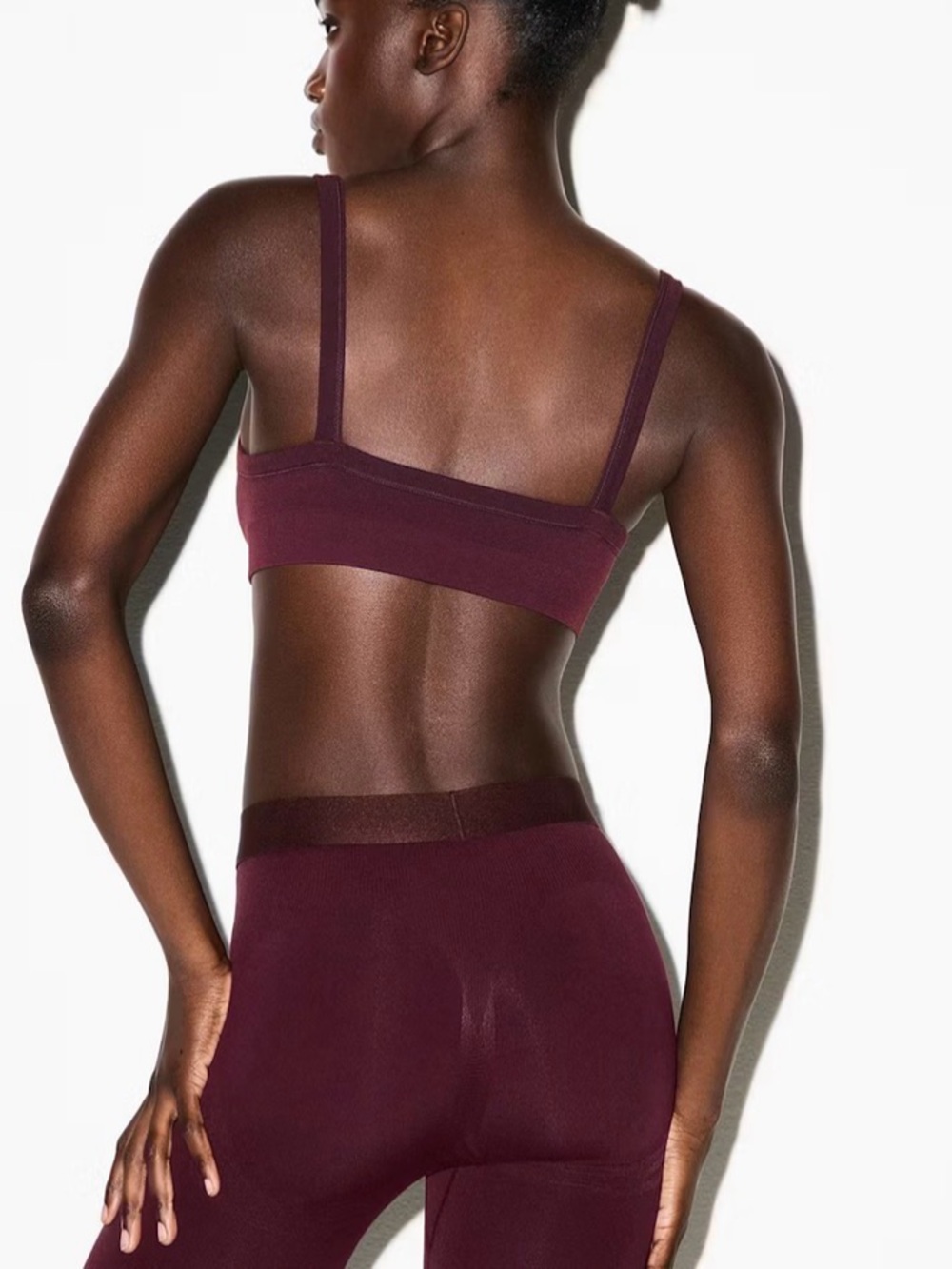 Skims Nike NikeSkims Vintage Seamless Cami bra Currant - Picture 6 of 7